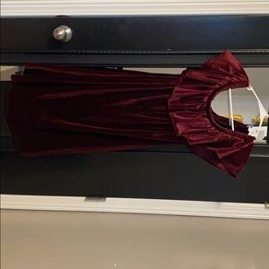 Maroon Off the shoulder velvet dress